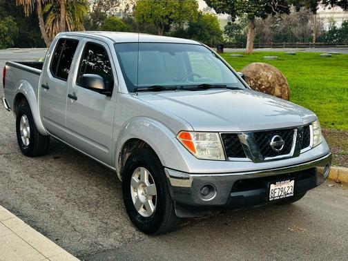 2008 Nissan Frontier SE Crew Cab