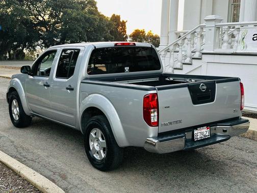 2008 Nissan Frontier SE Crew Cab