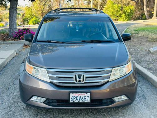 Smoky Topaz Metallic 2011 Honda Odyssey Touring Elite