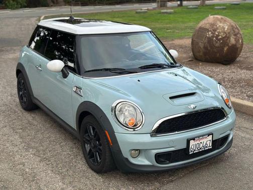 2012 MINI Cooper S Base