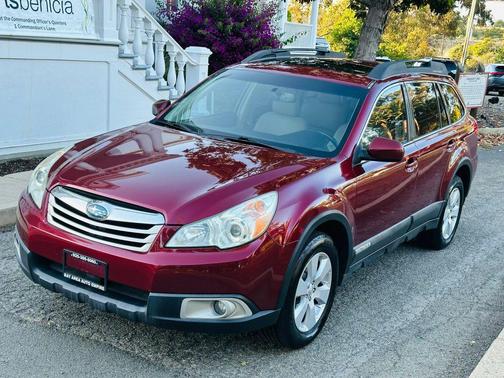 Ruby Red Pearl 2011 Subaru Outback 2.5 i Premium