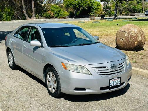 Classic Silver Metallic 2008 Toyota Camry LE