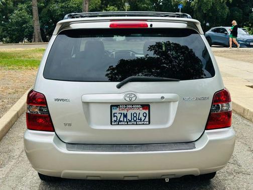 Millennium Silver Metallic 2007 Toyota Highlander Limited