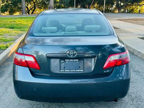 2007 Toyota Camry LE