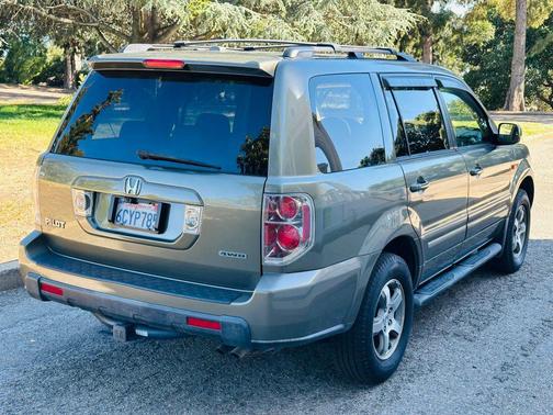 Gray 2008 Honda Pilot EX-L