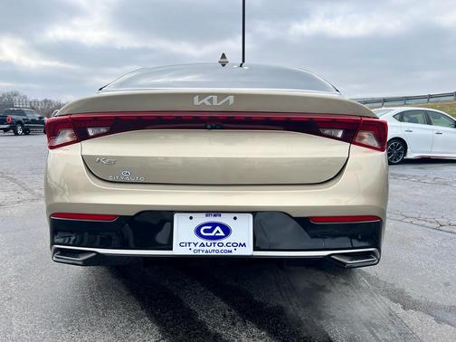 2022 Kia K5 LXS