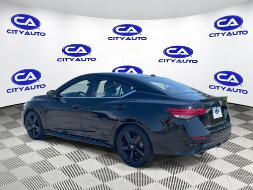 Black 2023 Nissan Sentra SR