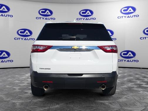 2021 Chevrolet Traverse LS