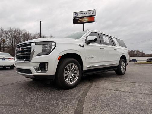 2023 GMC Yukon XL SLT