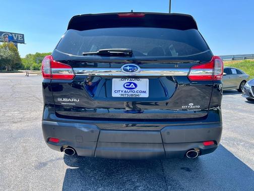 Crystal Black Silica 2021 Subaru Ascent Premium 8-Passenger