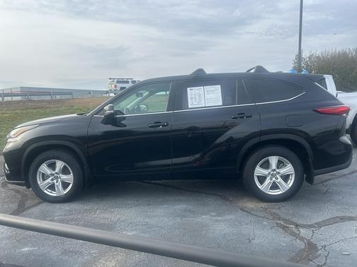 2023 Toyota Highlander L