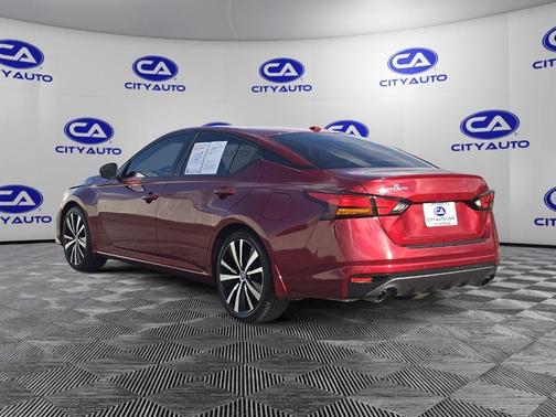 2021 Nissan Altima 2.5 SR