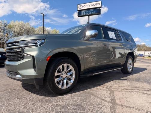 2023 Chevrolet Suburban Premier