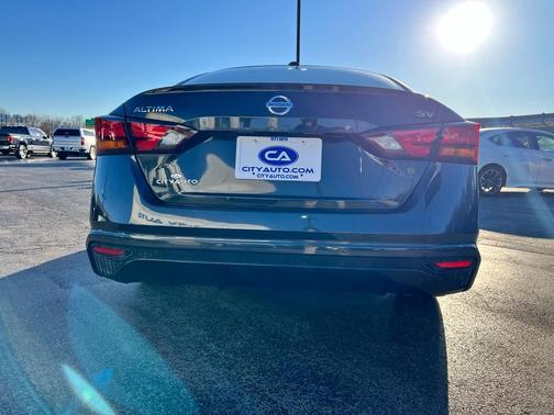 2022 Nissan Altima 2.5 SV