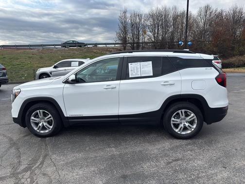 2023 GMC Terrain SLE
