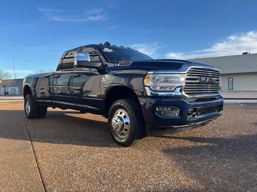 2024 RAM 3500 Laramie
