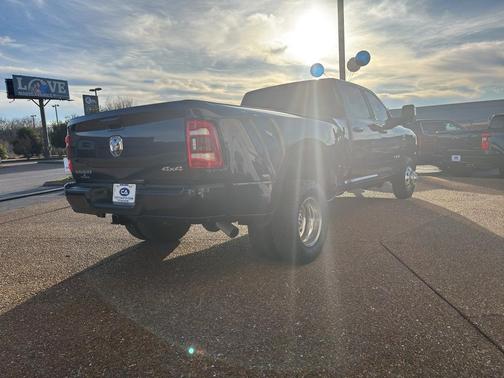 2024 RAM 3500 Laramie