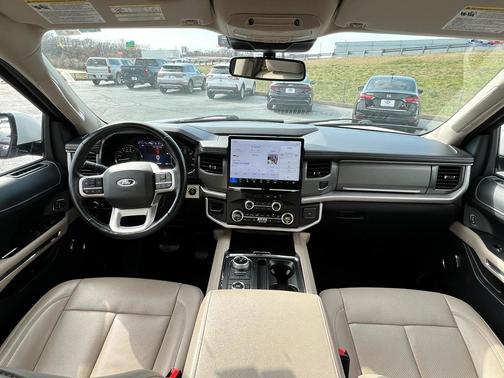 2023 Ford Expedition Max XLT