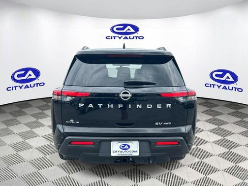 Black 2024 Nissan Pathfinder SV