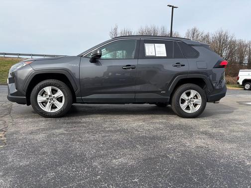 2021 Toyota RAV4 Hybrid LE