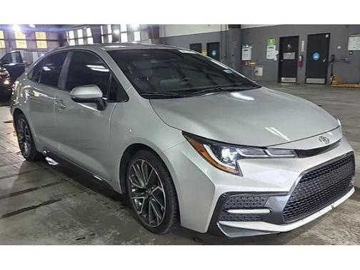 Classic Silver Metallic 2022 Toyota Corolla SE