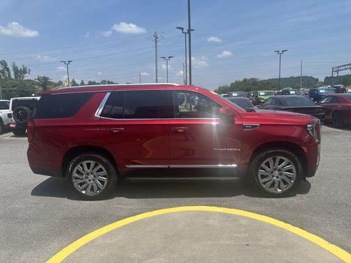 2021 GMC Yukon SLT