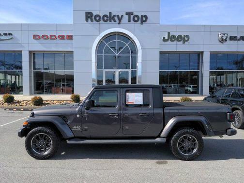 2021 Jeep Gladiator Overland