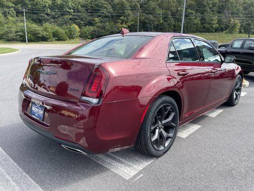 2022 Chrysler 300 Touring