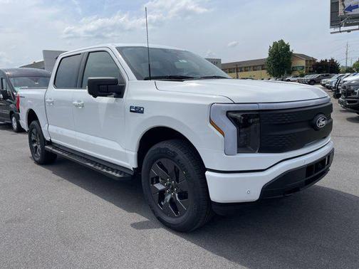 2025 Ford F-150 Lightning Flash