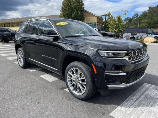 2023 Jeep Grand Cherokee Summit