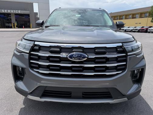 Carbonized Gray Metallic 2026 Ford Explorer Active