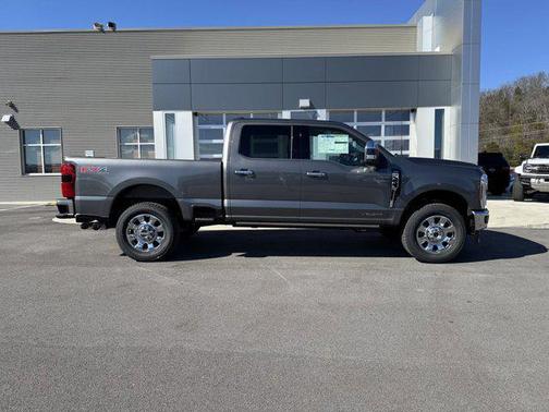 2025 Ford F-350 Lariat