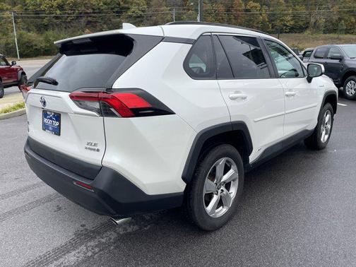 2021 Toyota RAV4 Hybrid XLE Premium