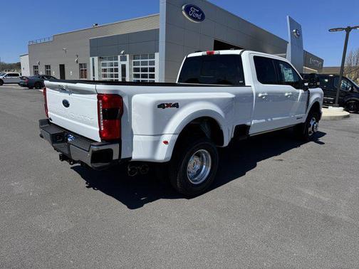 2025 Ford F-350 Lariat