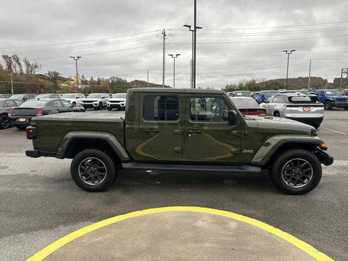 2021 Jeep Gladiator Overland