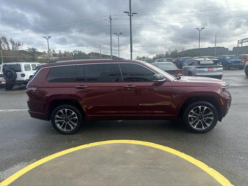 2022 Jeep Grand Cherokee L Overland