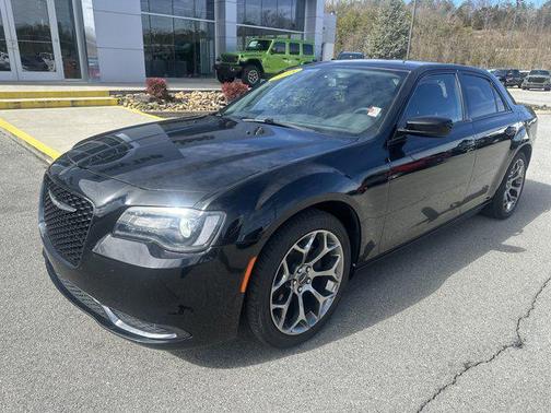 2018 Chrysler 300 Touring