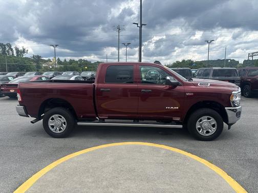 Delmonico Red Pearlcoat 2021 RAM 2500 Tradesman Crew Cab 4x4 6'4' Box