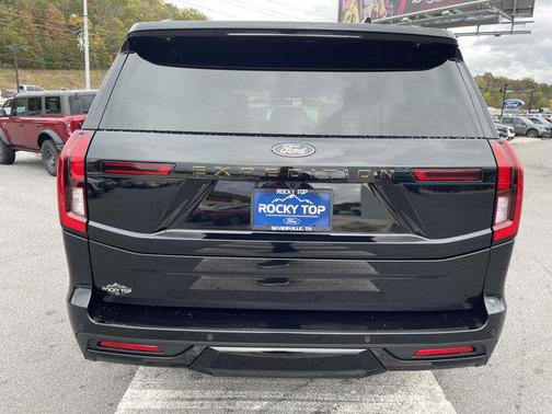 2025 Ford Expedition Tremor