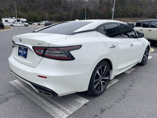 2023 Nissan Maxima SV Xtronic CVT