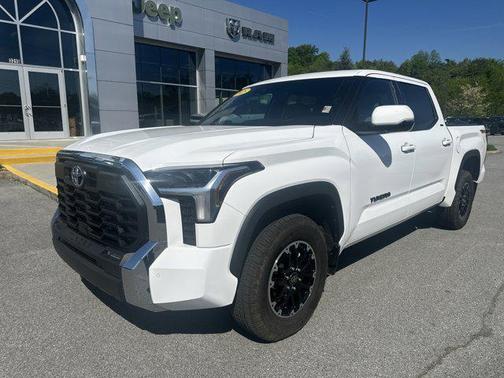 Ice 2025 Toyota Tundra SR5