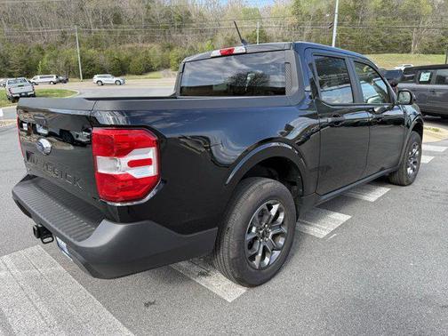 Black 2024 Ford Maverick XLT