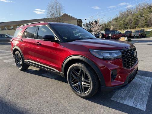 Rapid Red Metallic Tinted Clearcoat 2026 Ford Explorer ST-Line