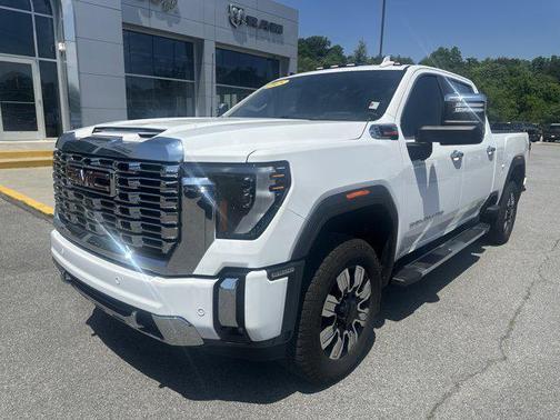 Summit White 2025 GMC Sierra 2500 Denali