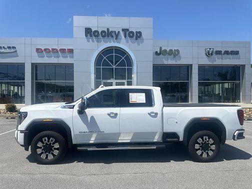 Summit White 2025 GMC Sierra 2500 Denali