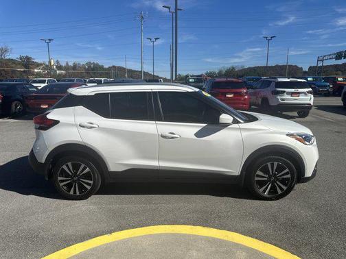 2020 Nissan Kicks SV