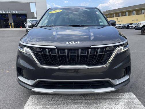 2023 Kia Carnival LX