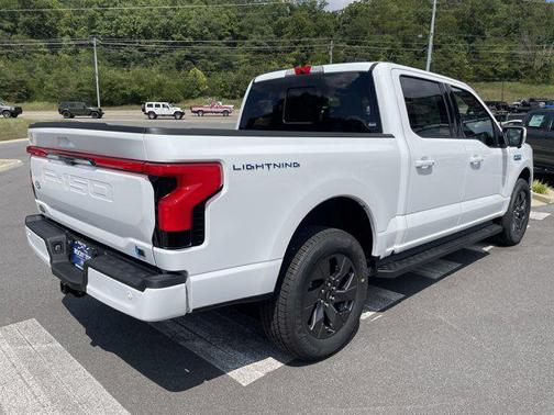 2025 Ford F-150 Lightning LARIAT