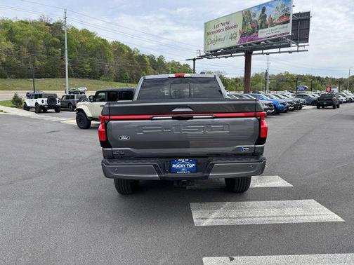 2025 Ford F-150 Lightning LARIAT