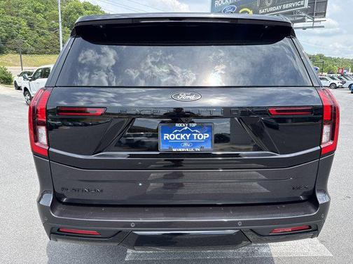 Dark Matter Gray Metallic 2026 Ford Expedition Max Platinum
